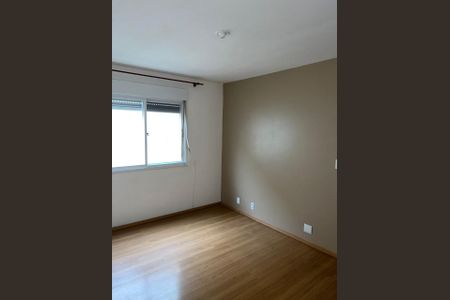 Sala de apartamento à venda com 3 quartos, 70m² em Glória, Porto Alegre