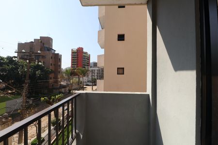 Apartamento para alugar com 138m², 3 quartos e 2 vagasVaranda