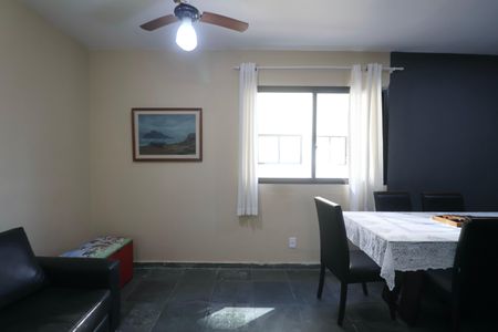 Apartamento para alugar com 138m², 3 quartos e 2 vagasSala