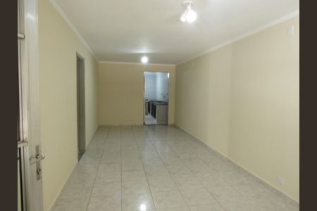 Casa para alugar com 4 quartos, 200m² em Metalúrgicos, Osasco