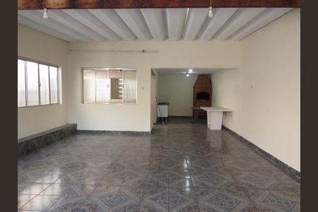 Casa para alugar com 200m², 4 quartos e 3 vagasÁrea externa superior