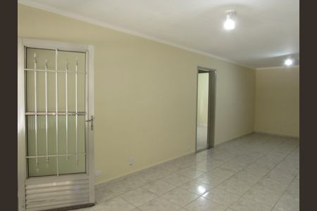 Casa para alugar com 200m², 4 quartos e 3 vagasSala