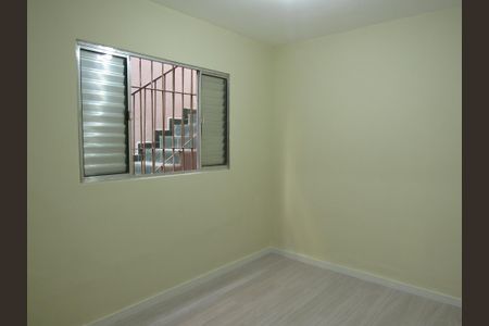 Quarto 1 de casa para alugar com 4 quartos, 200m² em Metalúrgicos, Osasco