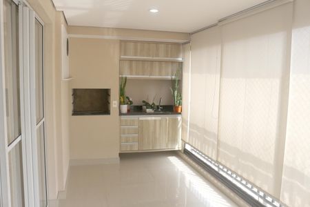 Apartamento para alugar com 172m², 3 quartos e 5 vagasVaranda