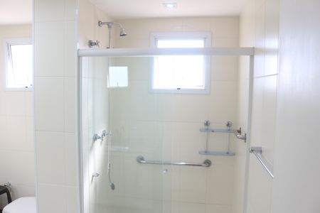 Apartamento para alugar com 172m², 3 quartos e 5 vagasBanheiro da Suíte 1