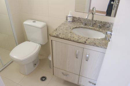 Apartamento para alugar com 172m², 3 quartos e 5 vagasBanheiro da Suíte 2