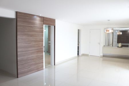 Apartamento para alugar com 172m², 3 quartos e 5 vagasSala