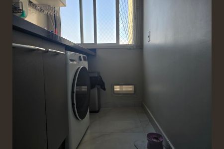 Apartamento à venda com 82m², 2 quartos e 2 vagas Apartamento à venda com 82m², 2 quartos e 2 vagasÁrea de Serviço