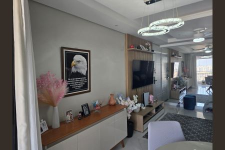 Apartamento à venda com 82m², 2 quartos e 2 vagas Apartamento à venda com 82m², 2 quartos e 2 vagasSala