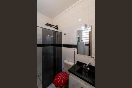 Casa à venda com 175m², 3 quartos e 2 vagasBanheiro da Suíte