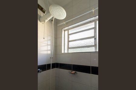 Casa à venda com 175m², 3 quartos e 2 vagasBanheiro