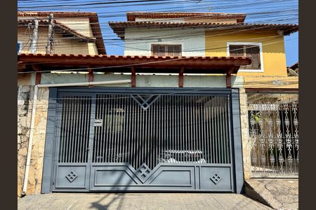 Casa à venda com 175m², 3 quartos e 2 vagasFachada