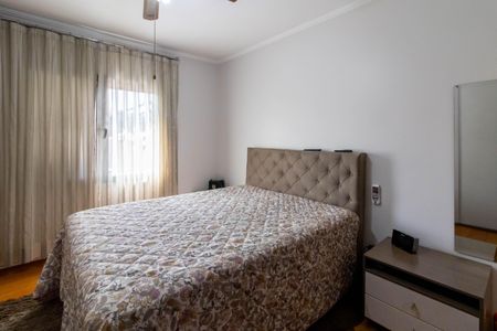 Casa à venda com 175m², 3 quartos e 2 vagasSuíte