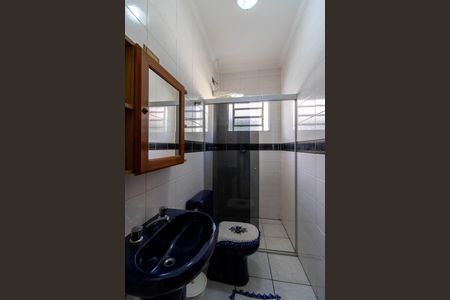 Casa à venda com 175m², 3 quartos e 2 vagasBanheiro