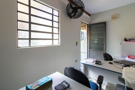 Casa à venda com 175m², 3 quartos e 2 vagasEdícula