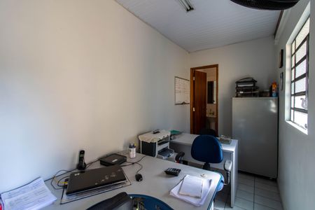 Casa à venda com 175m², 3 quartos e 2 vagasEdícula