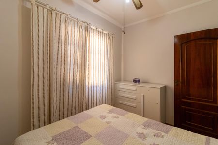 Casa à venda com 175m², 3 quartos e 2 vagasQuarto 2