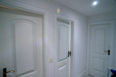 Apartamento à venda com 261m², 4 quartos e 4 vagas Apartamento à venda com 261m², 4 quartos e 4 vagasCorredor Suítes