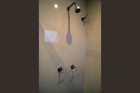 Apartamento à venda com 261m², 4 quartos e 4 vagas Apartamento à venda com 261m², 4 quartos e 4 vagasBanheiro Suíte 1