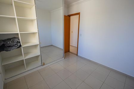 Apartamento à venda com 80m², 3 quartos e 2 vagas Apartamento à venda com 80m², 3 quartos e 2 vagasQuarto 1