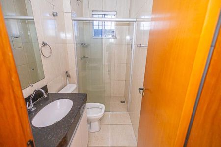 Apartamento à venda com 80m², 3 quartos e 2 vagas Apartamento à venda com 80m², 3 quartos e 2 vagasBanheiro da Suíte