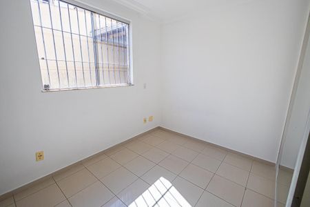 Apartamento à venda com 80m², 3 quartos e 2 vagas Apartamento à venda com 80m², 3 quartos e 2 vagasSuíte