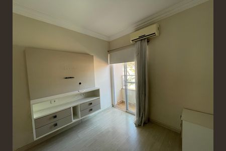 Casa de condomínio para alugar com 125m², 4 quartos e 2 vagasSuíte 