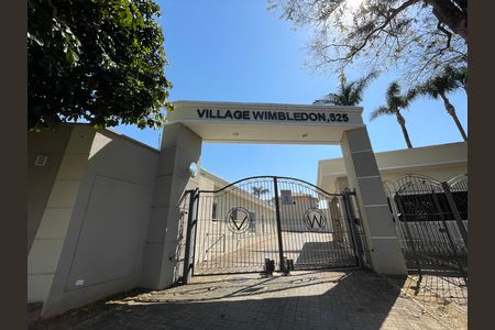 Casa de condomínio para alugar com 125m², 4 quartos e 2 vagasFachada