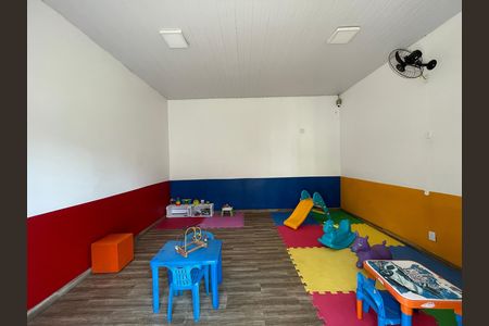 Casa de condomínio para alugar com 125m², 4 quartos e 2 vagasÁrea comum - Brinquedoteca