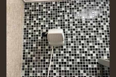 Banheiro da Suíte  de casa de condomínio para alugar com 4 quartos, 125m² em Jardim Passargada I, Cotia
