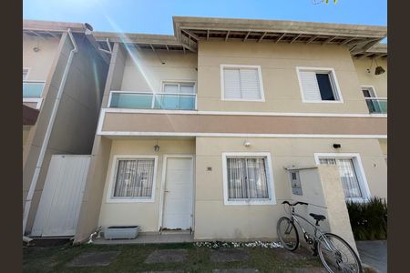 Casa de condomínio para alugar com 125m², 4 quartos e 2 vagasFachada