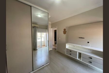 Casa de condomínio para alugar com 125m², 4 quartos e 2 vagasSuíte 