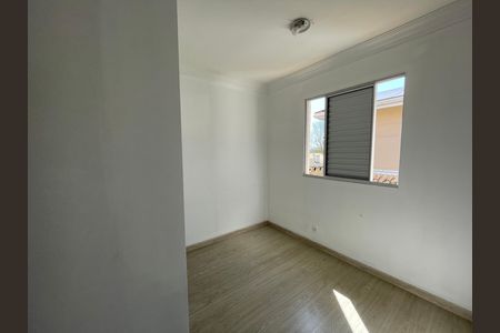 Casa de condomínio para alugar com 125m², 4 quartos e 2 vagasQuarto 2