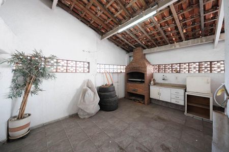 Casa à venda com 180m², 3 quartos e 4 vagasÁrea gourmet