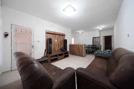 Casa à venda com 180m², 3 quartos e 4 vagasSala/Cozinha