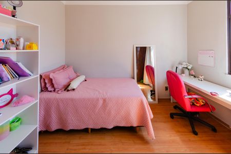 Apartamento à venda com 129m², 4 quartos e 2 vagasQuarto 1