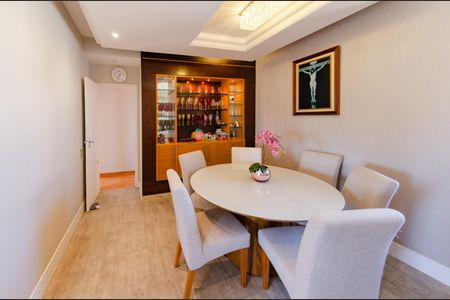 Apartamento à venda com 129m², 4 quartos e 2 vagasSala de jantar