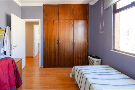 Apartamento à venda com 129m², 4 quartos e 2 vagasQuarto 3