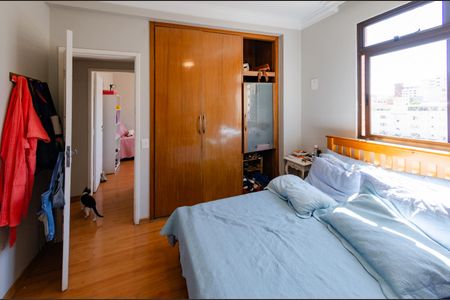 Apartamento à venda com 129m², 4 quartos e 2 vagasSuíte