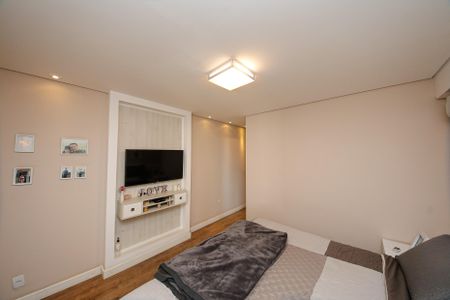 Casa à venda com 194m², 4 quartos e 2 vagasSuíte