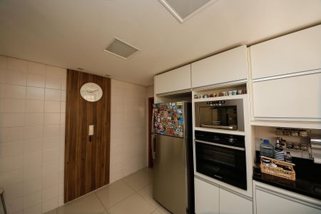 Casa à venda com 194m², 4 quartos e 2 vagasCozinha