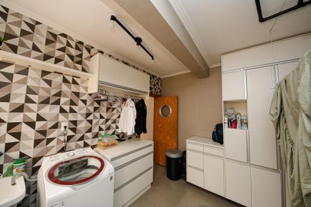 Casa à venda com 194m², 4 quartos e 2 vagasÁrea de Serviço