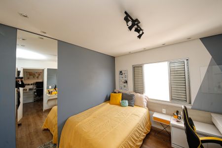 Casa à venda com 194m², 4 quartos e 2 vagasQuarto 1