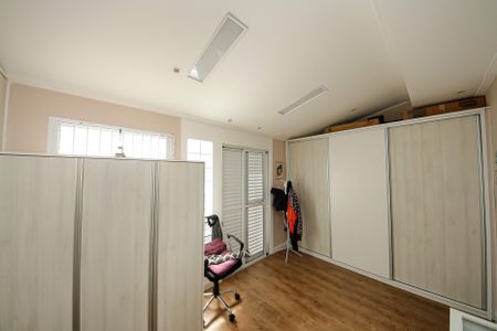 Casa à venda com 194m², 4 quartos e 2 vagasCloset Suíte