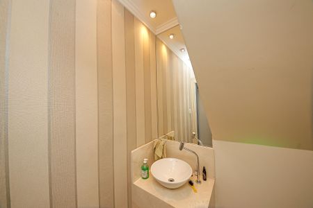 Casa à venda com 194m², 4 quartos e 2 vagasLavabo