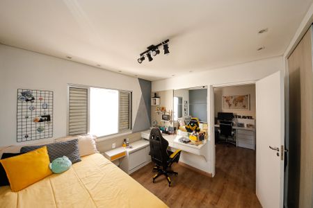 Casa à venda com 194m², 4 quartos e 2 vagasQuarto 1