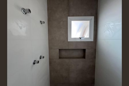 Casa à venda com 117m², 3 quartos e 2 vagasBanheiro da Suíte