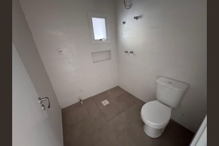 Casa à venda com 117m², 3 quartos e 2 vagasBanheiro