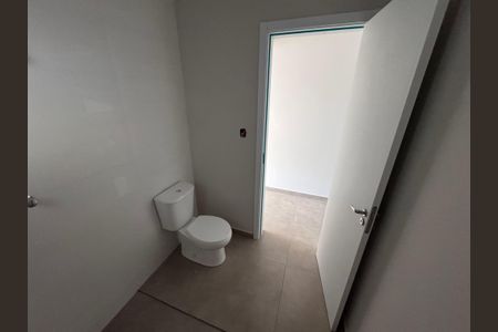 Casa à venda com 117m², 3 quartos e 2 vagasBanheiro
