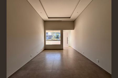 Casa à venda com 117m², 3 quartos e 2 vagasSala